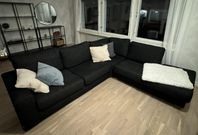 Mörkgrå L-soffa