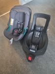 Britax babyskydd med isofix bas 