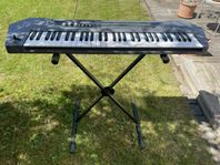 Roland JX-1 synth med stativ, notställ, väska, pedal, kabl