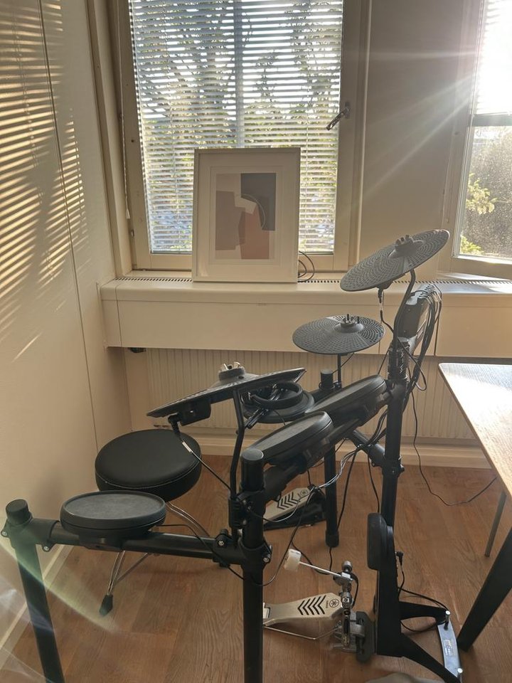 Yamaha DTX452K Drums