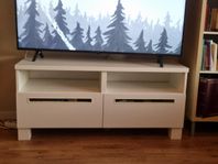 TV-bänk säljes