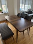 Matgrupp, förlängningsbart matbord, 2 stolar och en sittb