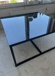 Svart glas soffbord