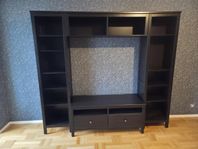 Bokhylla med TV-Bänk