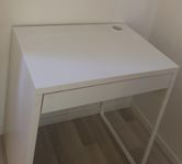 Skrivbord