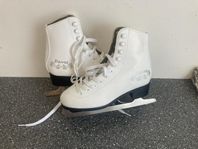Skridskor davos strl.37