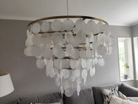 Taklampa snäckskal 