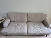 Soffa och soffbord skänkes