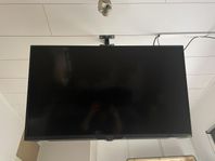 ps5 slim + 1 kontroll och 43” gaming skärm 144 hz 4k UHF