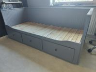 Hemnes dagbädd grå sängstomme 