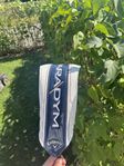 Callaway Paradym driver med premium skaft