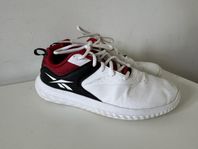 Reebok skor stl 37