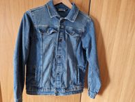Jeansjacka i storlek 152