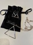 Silverhalsband och örhängen från Kenza Guldfynd