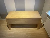 MALM skrivbord 151x61 cm 