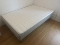 Säng Snarum IKEA 140x200cm