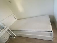 IKEA 90 säng med förvaring 