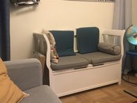 liten soffa , med förvaring (tex hallsoffa)