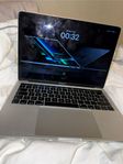 MacBook Pro 13” (2018) – i7 / 16 GB RAM / 512 GB SSD