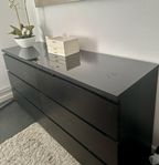 Ikea Malm byrå 6 lådor m glasskiva 