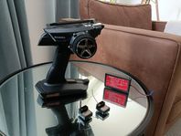 Sanwa MT-5 med två mottagare