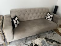 Sammetssoffgrupp 3+2+1,  välskött 3 och 2 är bäddsoffa