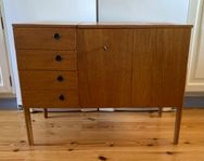 Retro skåp i teak