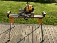 Devalt Kap & Gersåg DW 707 med stativ.