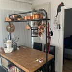 Ekbord plus 4 skinnstolar 