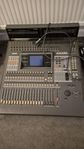 Digital mixer Yamaha 02R