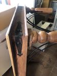 soffbord med smidesdetaljer / indisk stil
