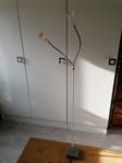 GOLVLAMPA