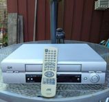 JVC VIDEO RECORDER HI-FI STEREO MED FJÄRRKONTROLL