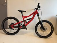 Specialized Status FSR heldämpad /downhill / enduro 