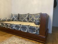 Lyxig marockansk soffa – egen design, nyskick!