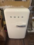 Smeg 50’s Style kyl med frysfack, köpt i oktober 2024