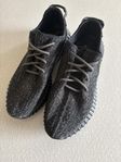 Adidas Yeezy Boost 350 V2