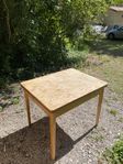 Utdragbart köksbord