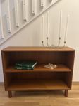 Gullig mindre hylla i teak retro vintage 