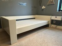 Barnsäng