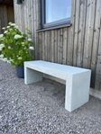 Betongbänk