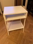 Bortskänkes - vitt avlastningsbord från Ikea (Setskog)
