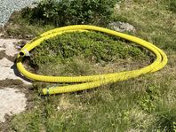 Kabelskyddsrör 12,5 m, helt nytt, aldrig monterat.