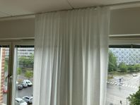 Gardiner i exklusivt tyg – måttbeställda, nya
