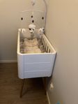 Jättefin spjälsäng Troll - Retro Crib