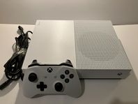 Xbox Series S – Nyskick med alla tillbehör!