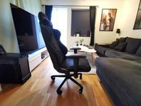 Gamingstol av märket Arozzi