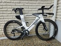  Felt IA 1.0 Di2  Triathlonracer i toppskick! Utplockad 2024