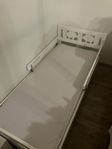 juniorsäng ”Kritter” från ikea,madrass och extra stöd