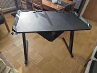 gamingskrivbord